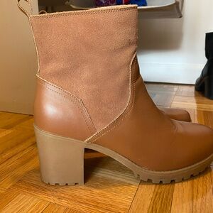 Women’s Soludos - Leather and Suede, Fleece Lined Dani Shearling Boot - 9.5